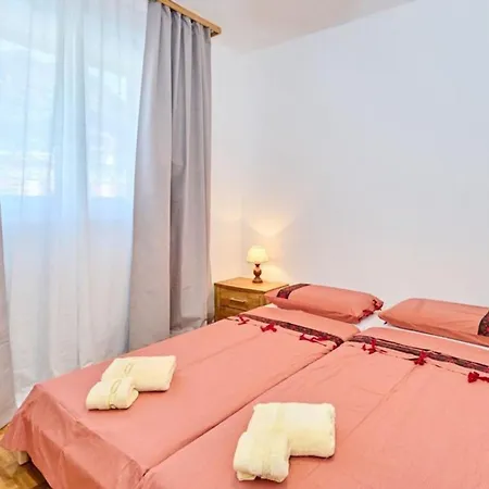 Apartment Richemont A 12 By Interhome
